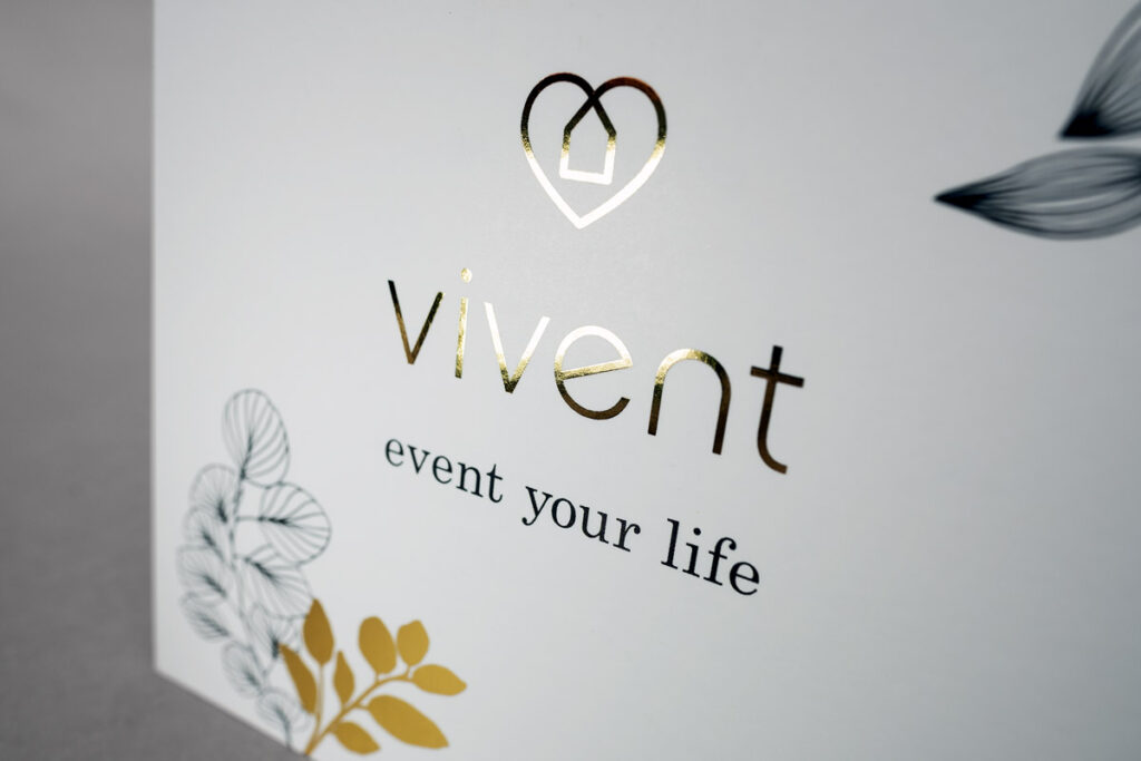 Vivent_PK_gold_Detail Vivent, Postkarte, Heißfolienprägung Gold, Detail